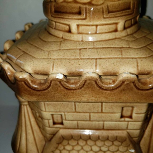 Vintage MCM Royal Sealy Japan Castle Medieval Brown Cookie Jar - Picture 3 of 10